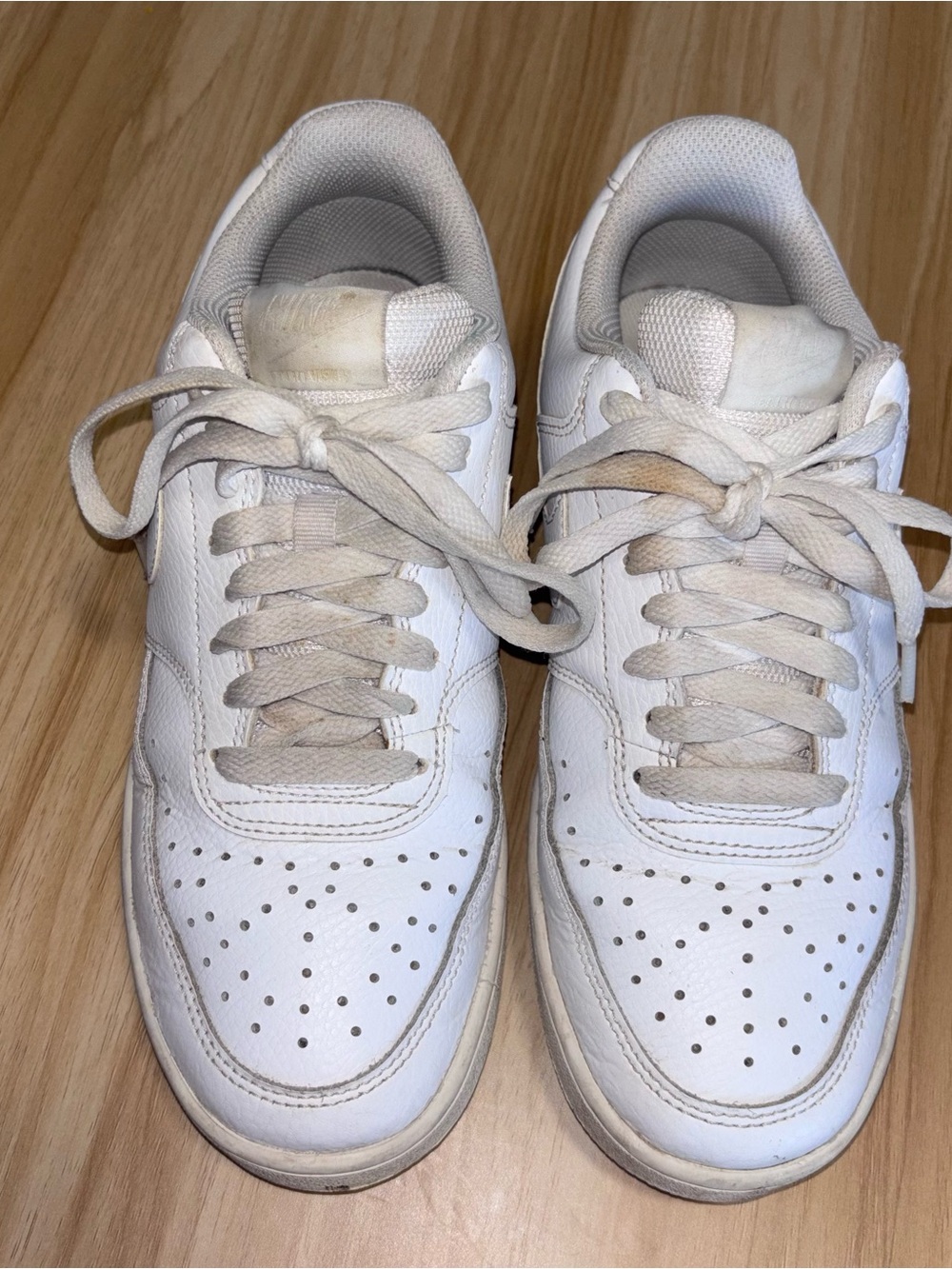 Nike Air Force Classic White Low-Top Sz 8 Sneakers